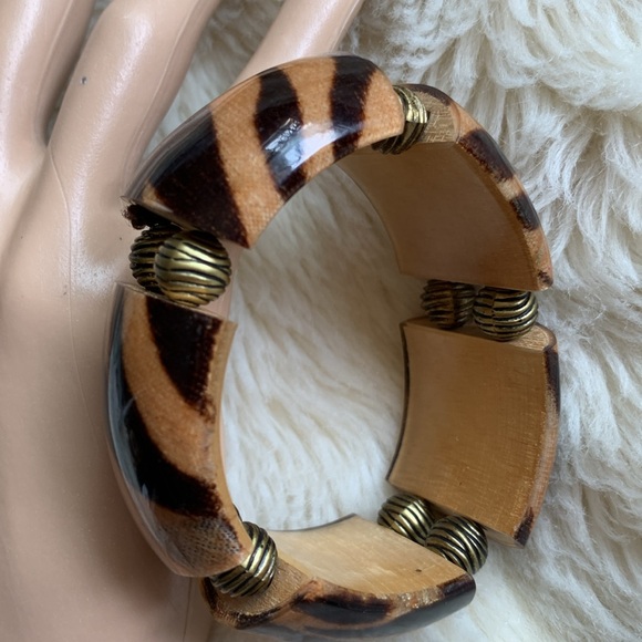 Vintage Stretch wood bangle beaded tiger striped bracelet - Picture 9 of 10